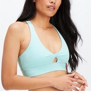 Fabletics Oasis Twist Sports Bra